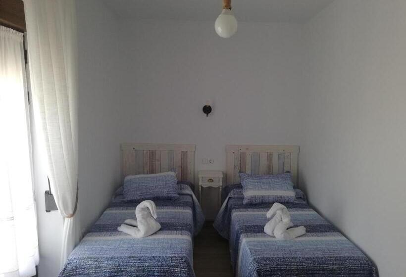 پانسیون Hostal El Lugar De La Mancha
