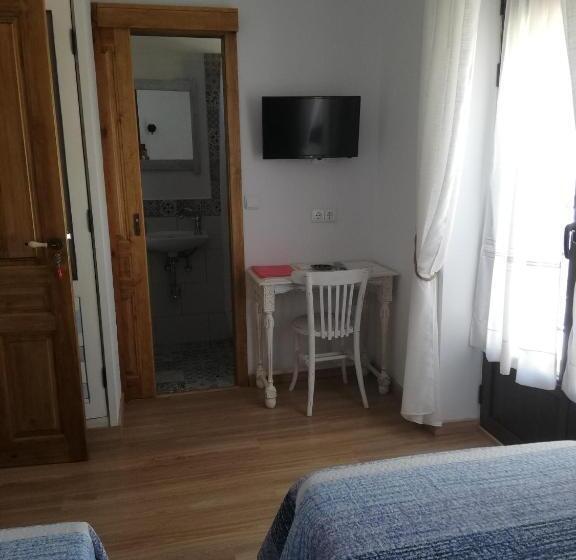پانسیون Hostal El Lugar De La Mancha