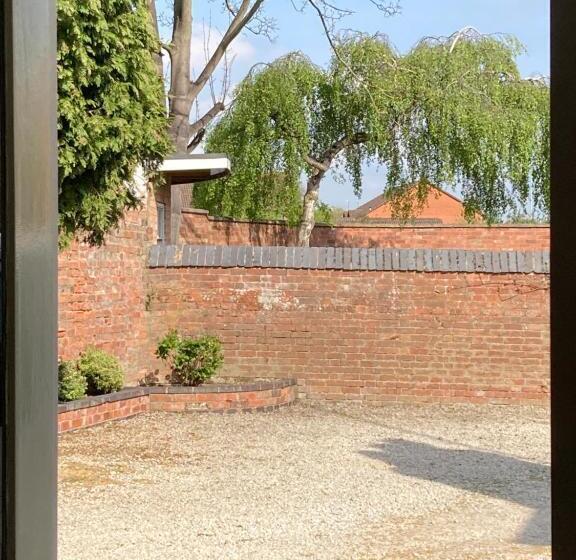 پانسیون Jersey Villa Guest House