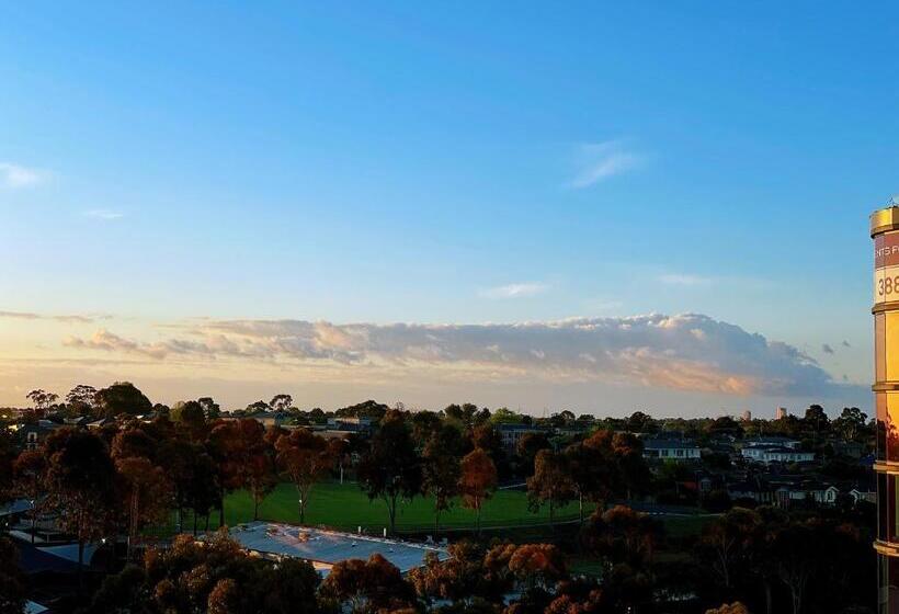 Skygarden Luxury Condo