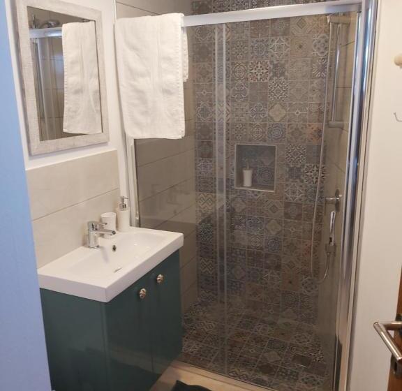 هاستل Magdalene S City House Inn