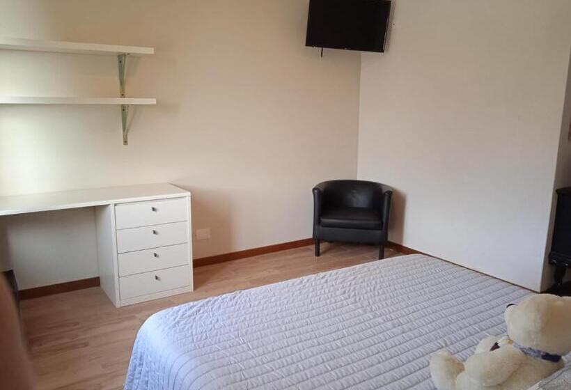 مبيت وإفطار Ca Du Angiulin