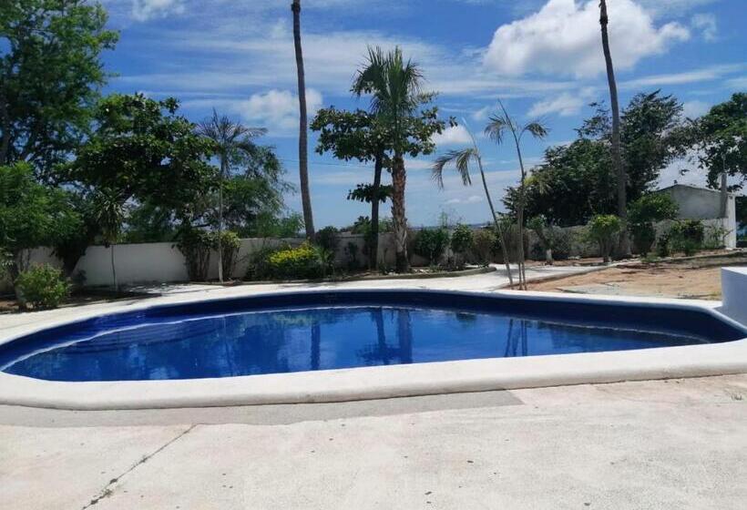 هتل Villa Mexicana Puerto Escondido