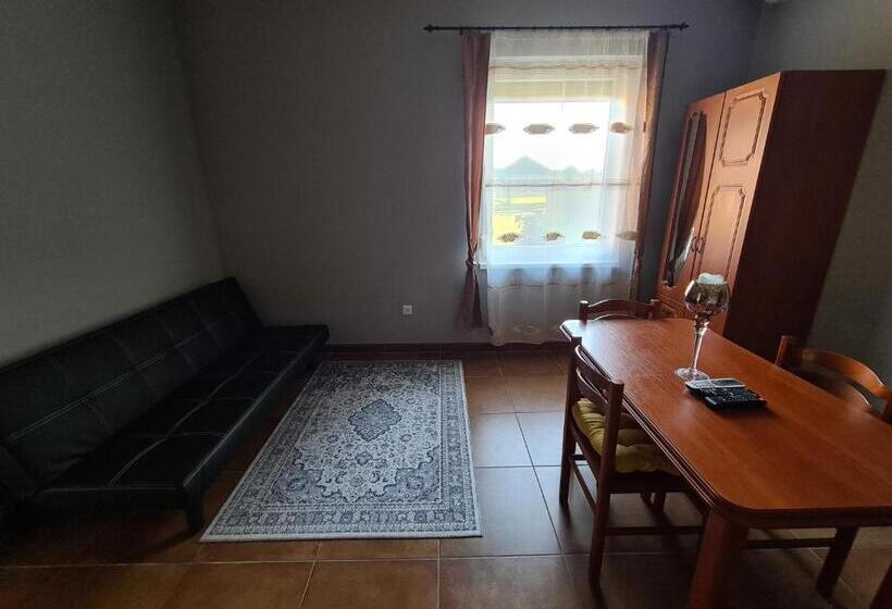 پانسیون Amina Apartman