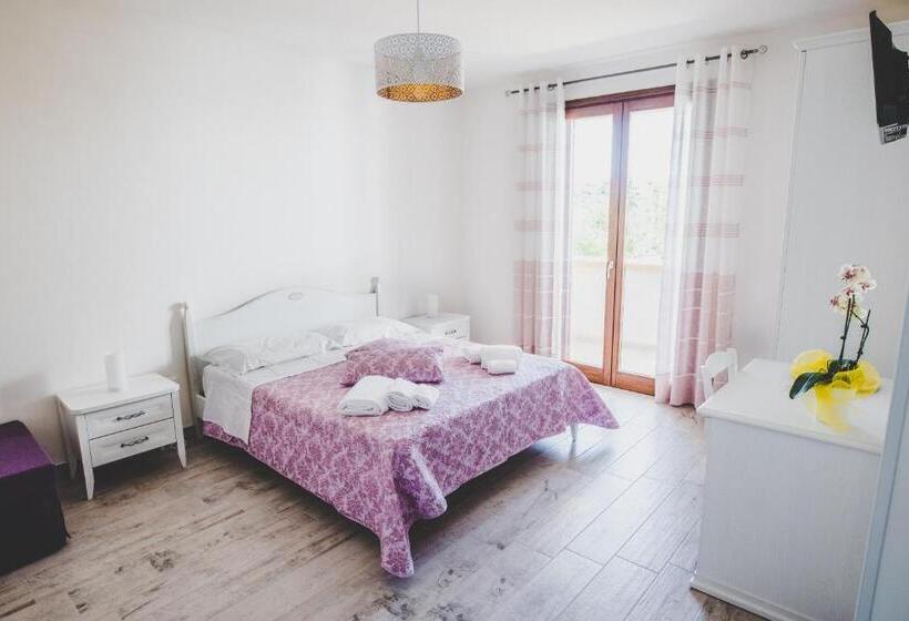 پانسیون Stella Fenicia