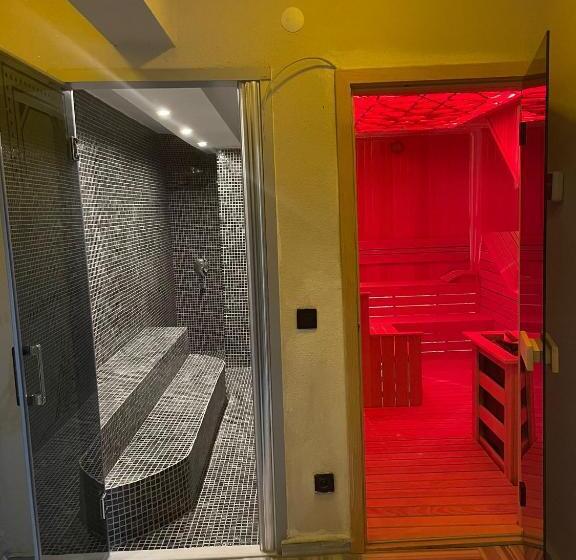 Fotos del hotel Noahs Ark Hotel:  42