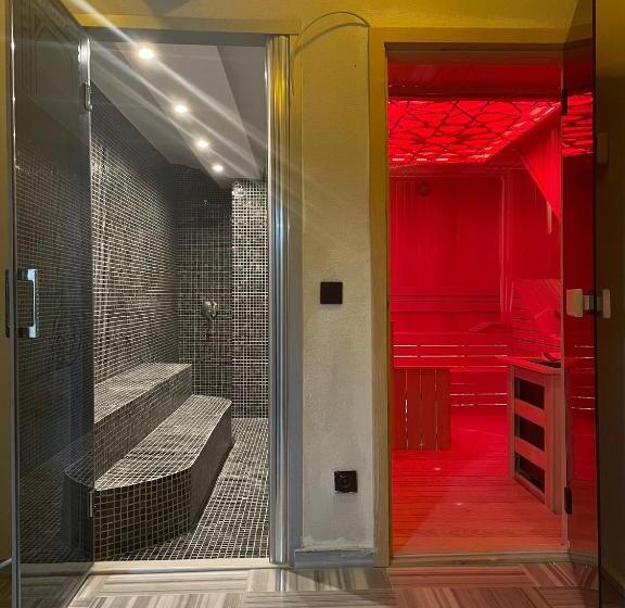 Fotos del hotel Noahs Ark Hotel:  21