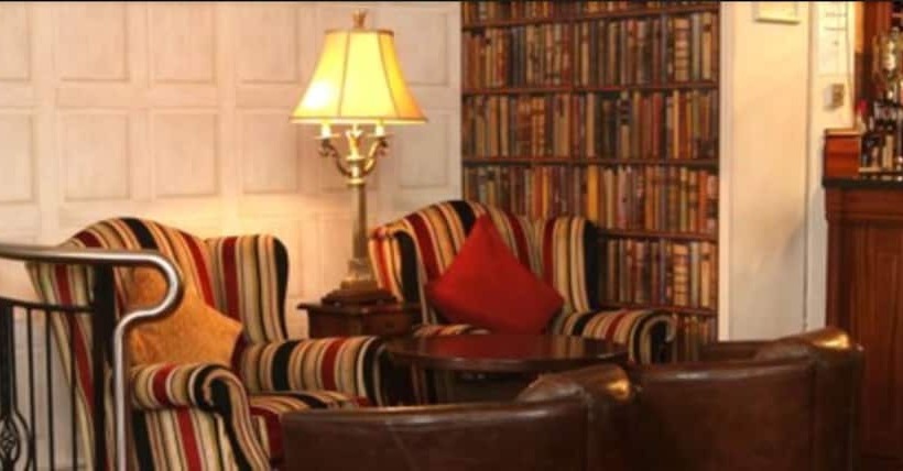 هتل Annebrook House