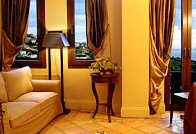 בית מלון כפרי Archontika Karamarlis