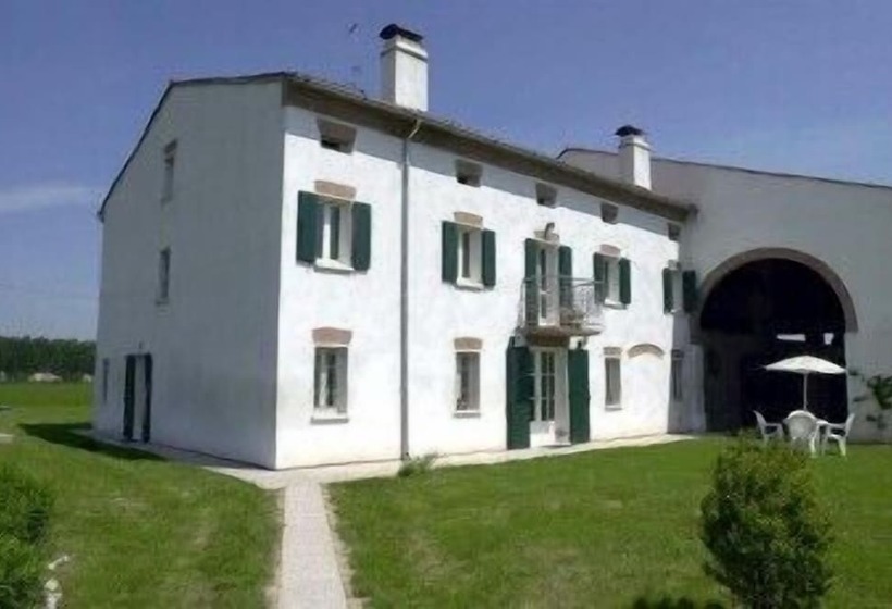 Отель B&b Corte Bertoia
