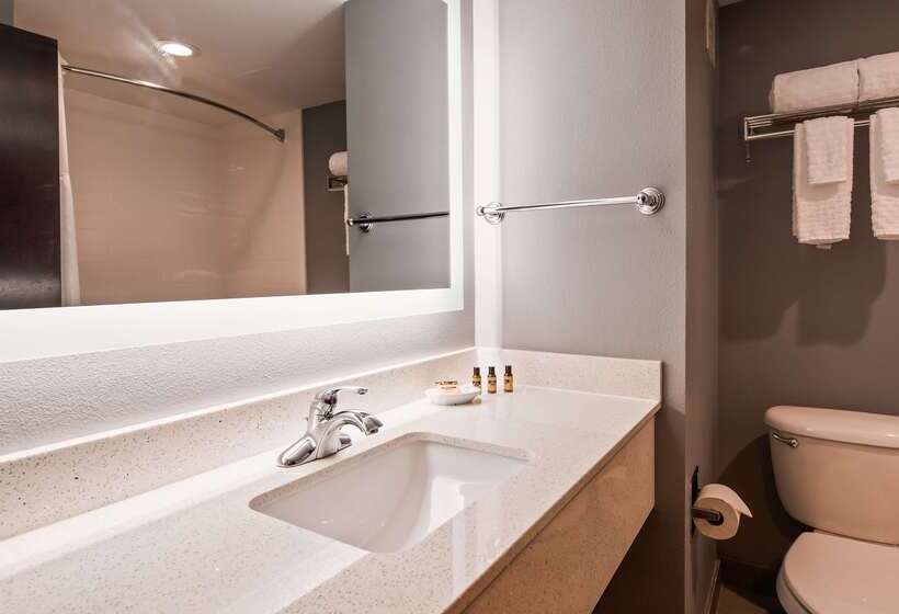 فندق Best Western Plus Fairfield