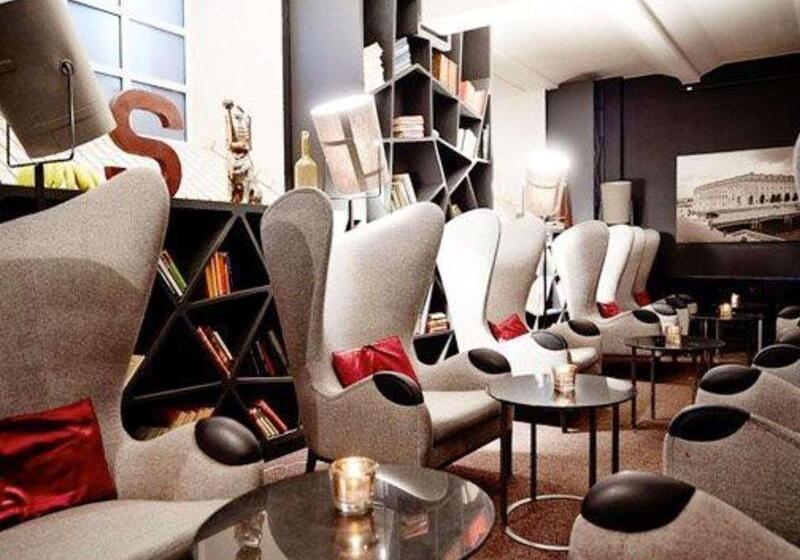 Clarion Hotel Post