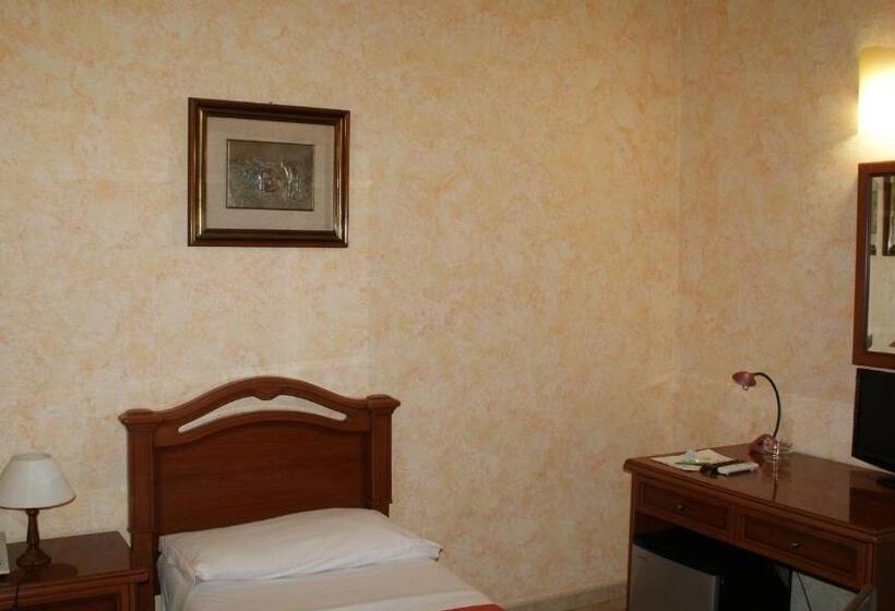 Fotos del hotel Gresi:  11