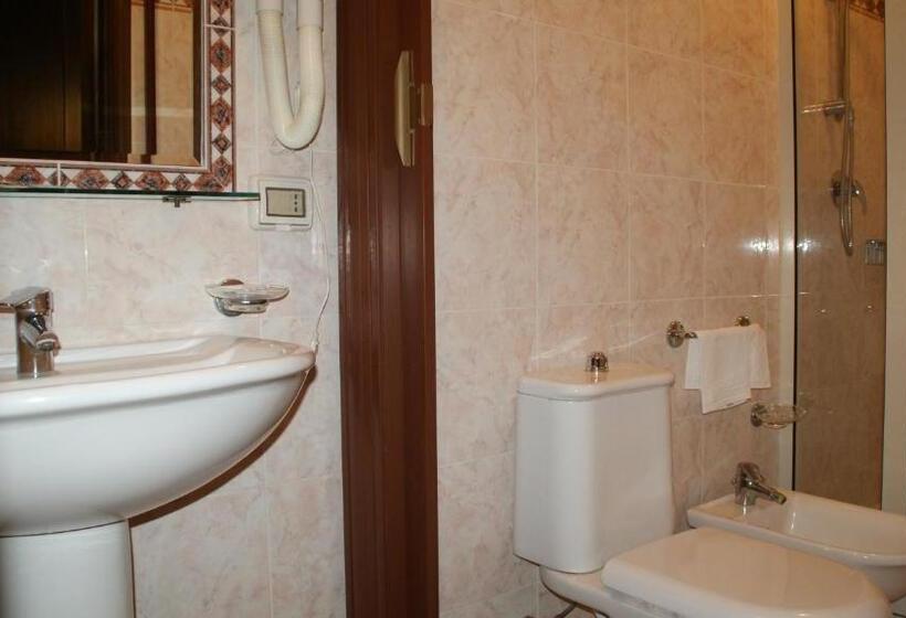 Fotos del hotel Gresi:  2