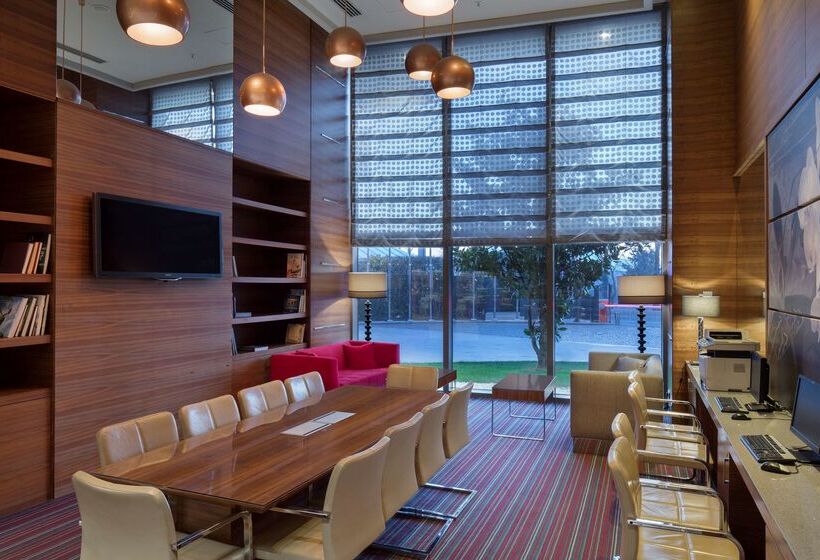 هتل Hampton By Hilton Bursa