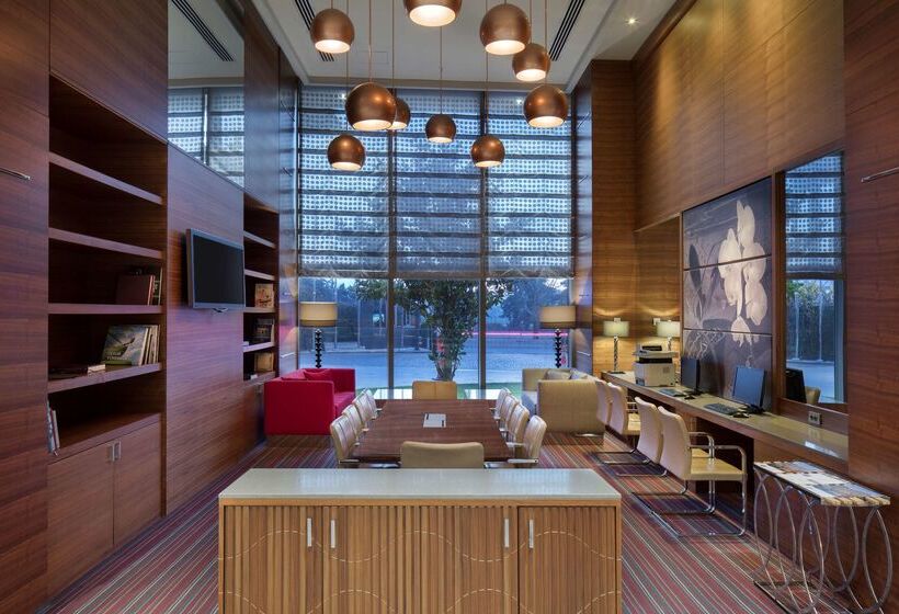 هتل Hampton By Hilton Bursa