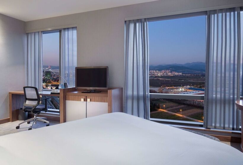 هتل Hampton By Hilton Bursa