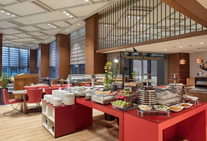 هتل Hampton By Hilton Bursa
