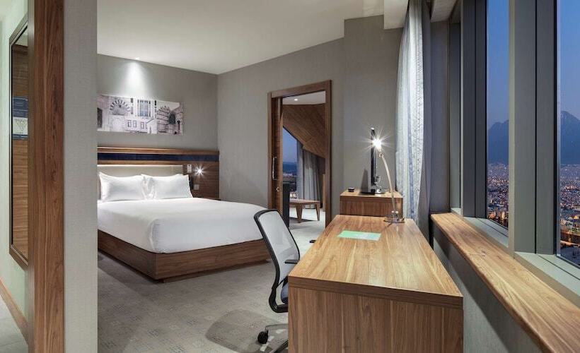 هتل Hampton By Hilton Bursa