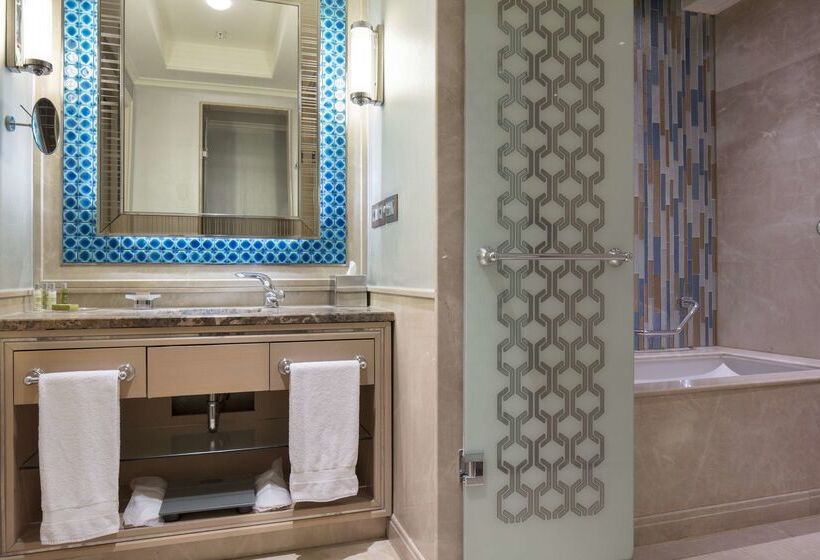 호텔 Hilton Bursa Convention Center & Spa