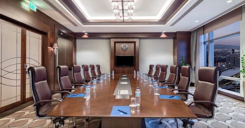 호텔 Hilton Bursa Convention Center & Spa