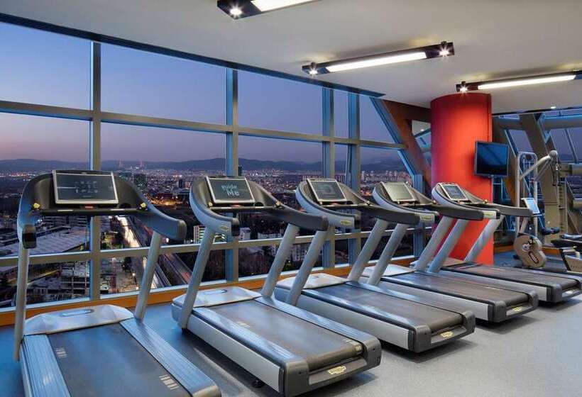 هتل Hilton Bursa Convention Center & Spa