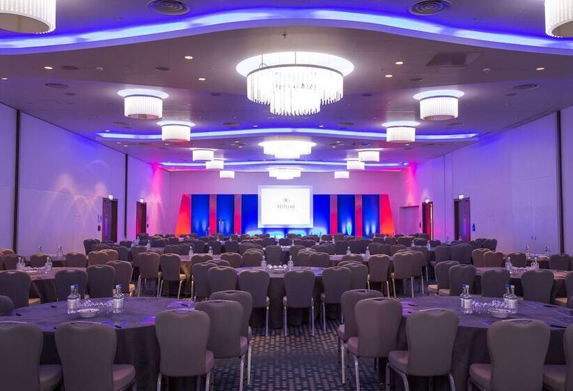 酒店 Hilton London Heathrow Airport Terminal 5