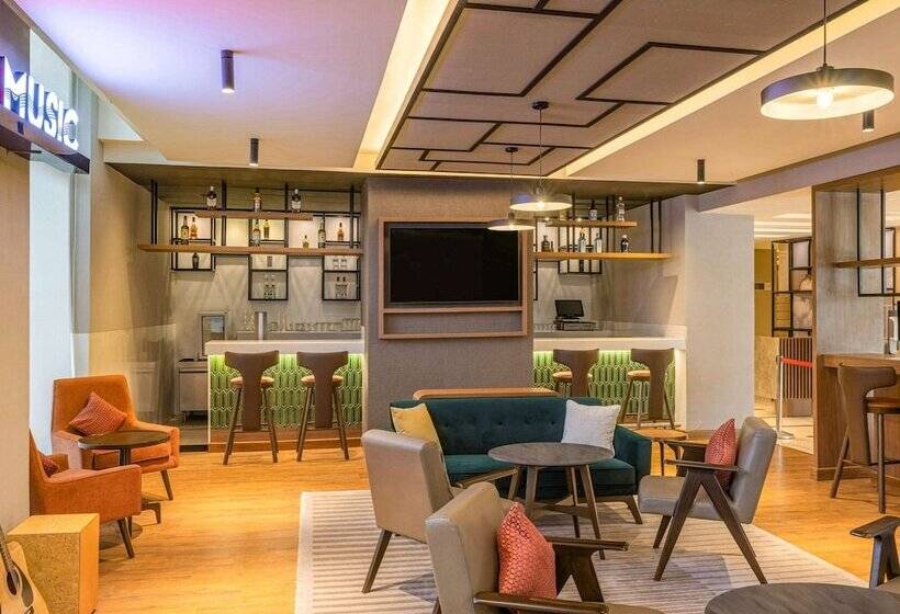 هتل Ibis Mumbai Airport   An Accor Brand