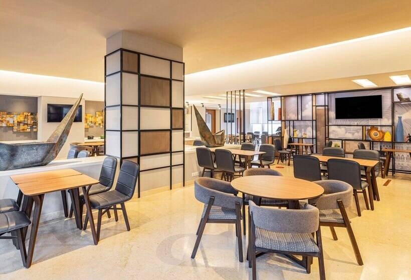 هتل Ibis Mumbai Airport An Accor Brand