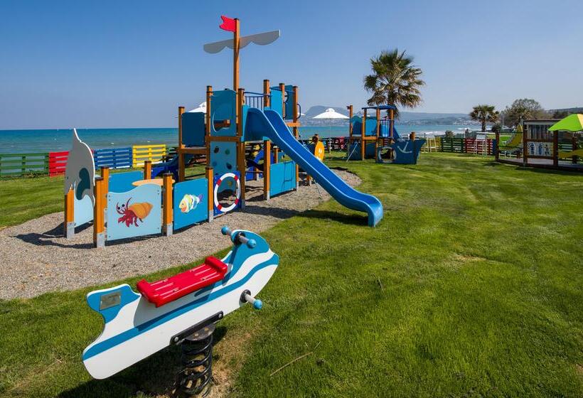 هتل Kiani Beach Resort Family All Inclusive