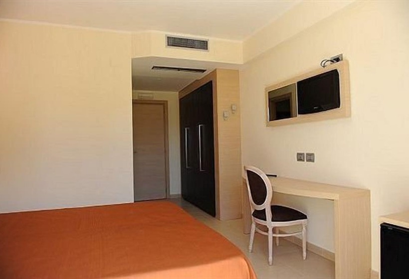 هتل La Felce Imperial