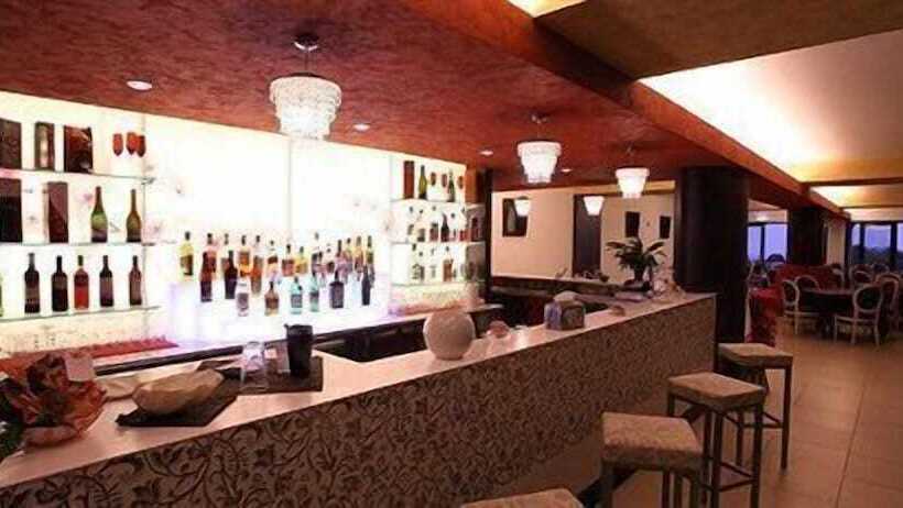 هتل La Felce Imperial