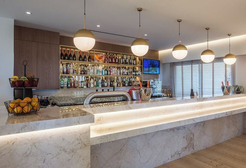 هتل Matheo Villas & Suites