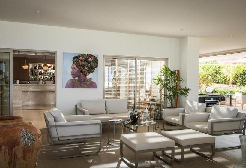 هتل Matheo Villas & Suites