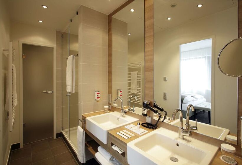 Fotos del hotel H4  Berlin Alexanderplatz:  16