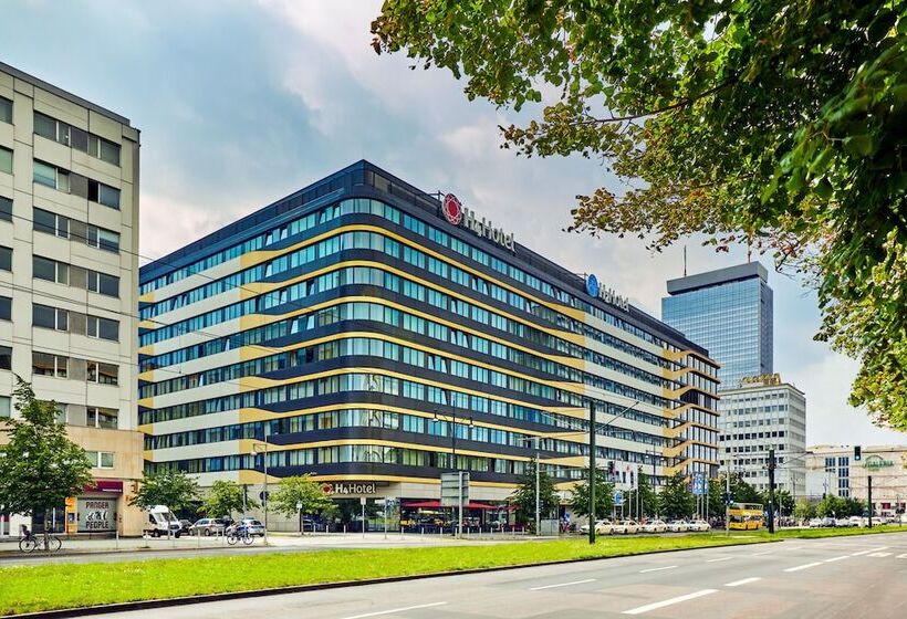 Fotos del hotel H4  Berlin Alexanderplatz:  6