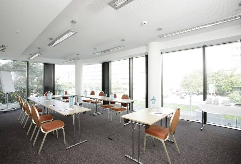 Fotos del hotel H4  Berlin Alexanderplatz:  39