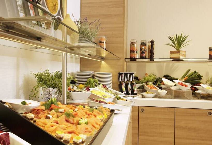 Fotos del hotel H4  Berlin Alexanderplatz:  28