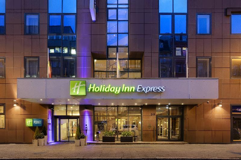 Fotos del hotel Premier Inn Frankfurt City Hauptbahnhof Hotel:  23