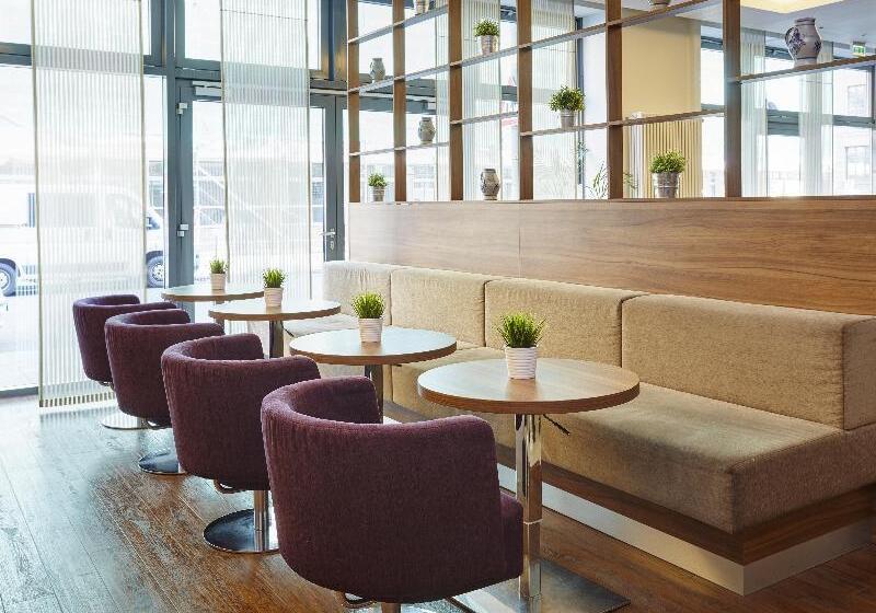 Fotos del hotel Premier Inn Frankfurt City Hauptbahnhof Hotel:  46