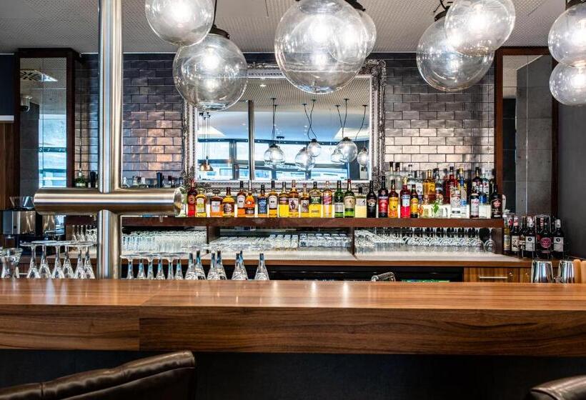 Fotos del hotel Premier Inn Frankfurt City Hauptbahnhof Hotel:  64