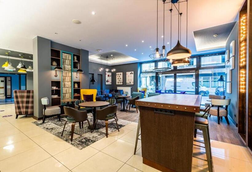 Fotos del hotel Premier Inn Frankfurt City Hauptbahnhof Hotel:  45