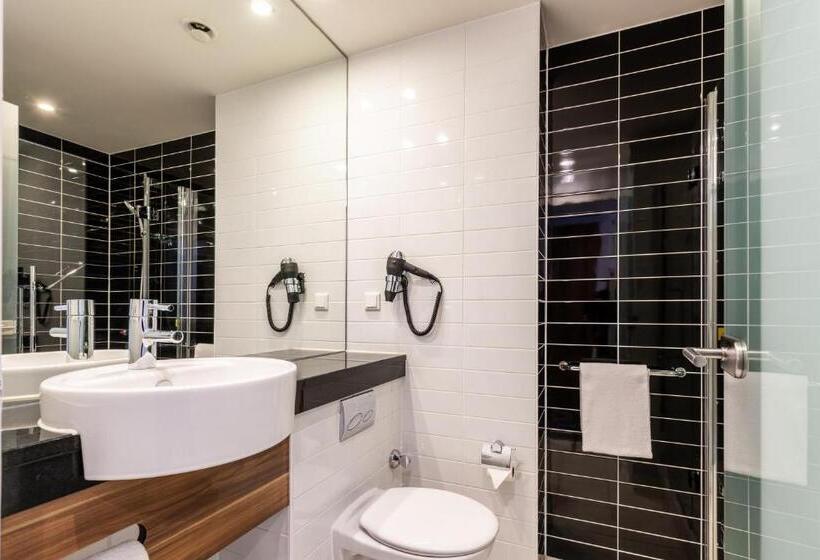 Fotos del hotel Premier Inn Frankfurt City Hauptbahnhof Hotel:  13