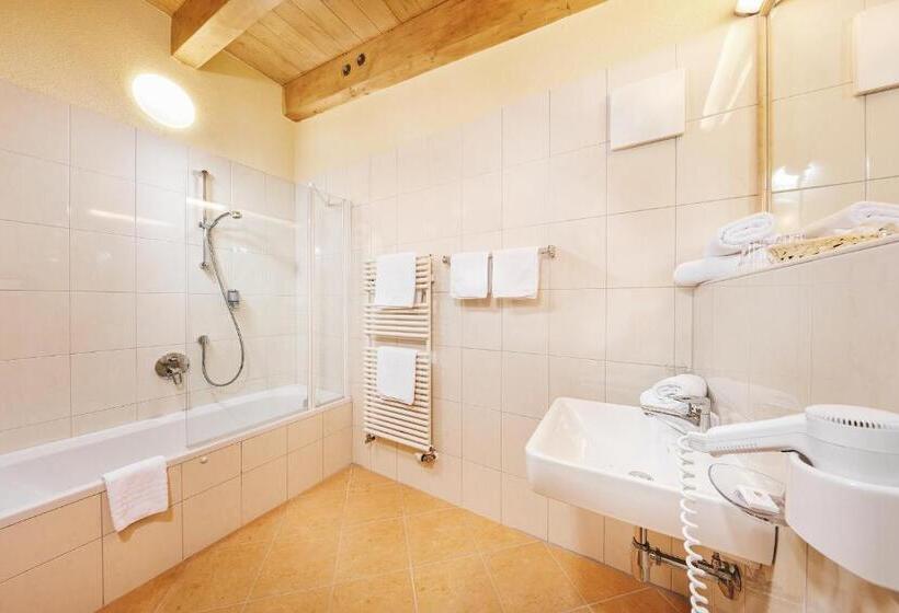 هتل Sunny Sölden