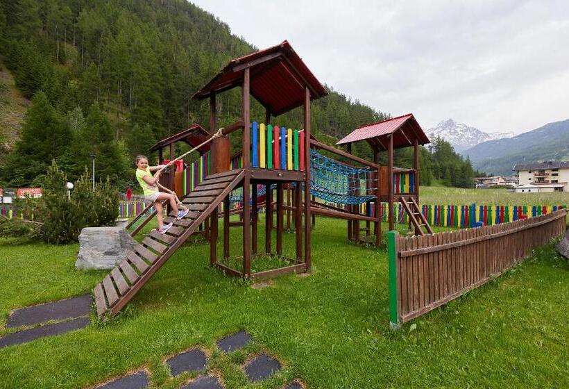 هتل Sunny Sölden