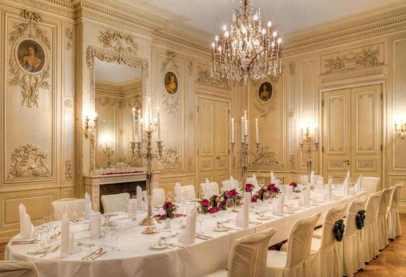 ホテル Villa Rothschild, Autograph Collection