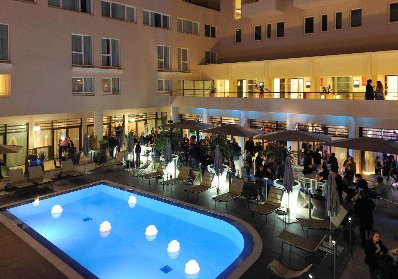 Fotos del hotel Novotel Avignon Centre:  30