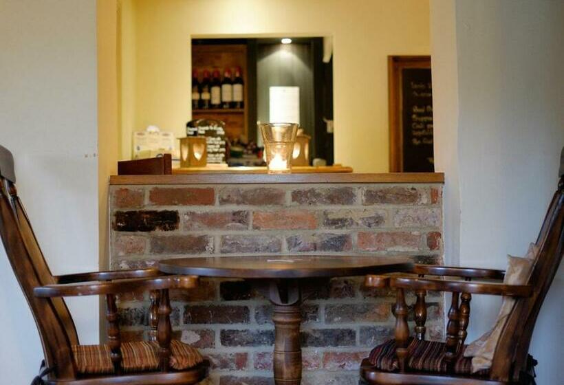 فندق صغير The Pelican Inn