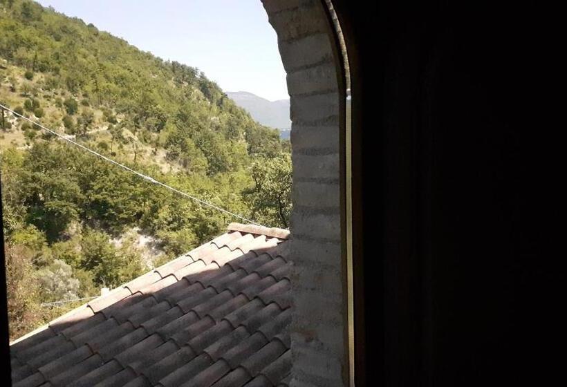 호텔 Agriturismo Marcofrate, A Retreat In The Nature