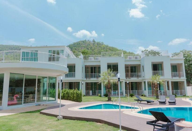 هتل Erachon Raft Resort